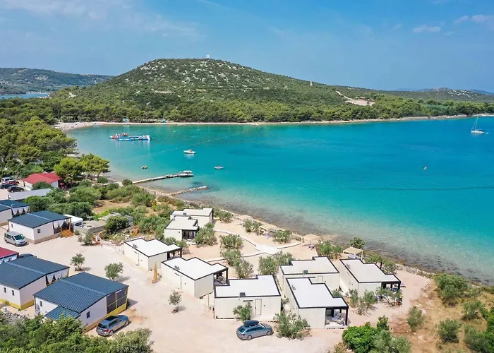 Jazine Vikendica Tisno